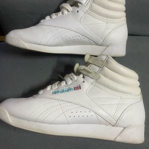 white reebok high tops